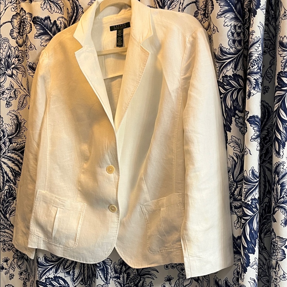Perfect for Spring. Lauren Ralph Lauren Off-White Blazer